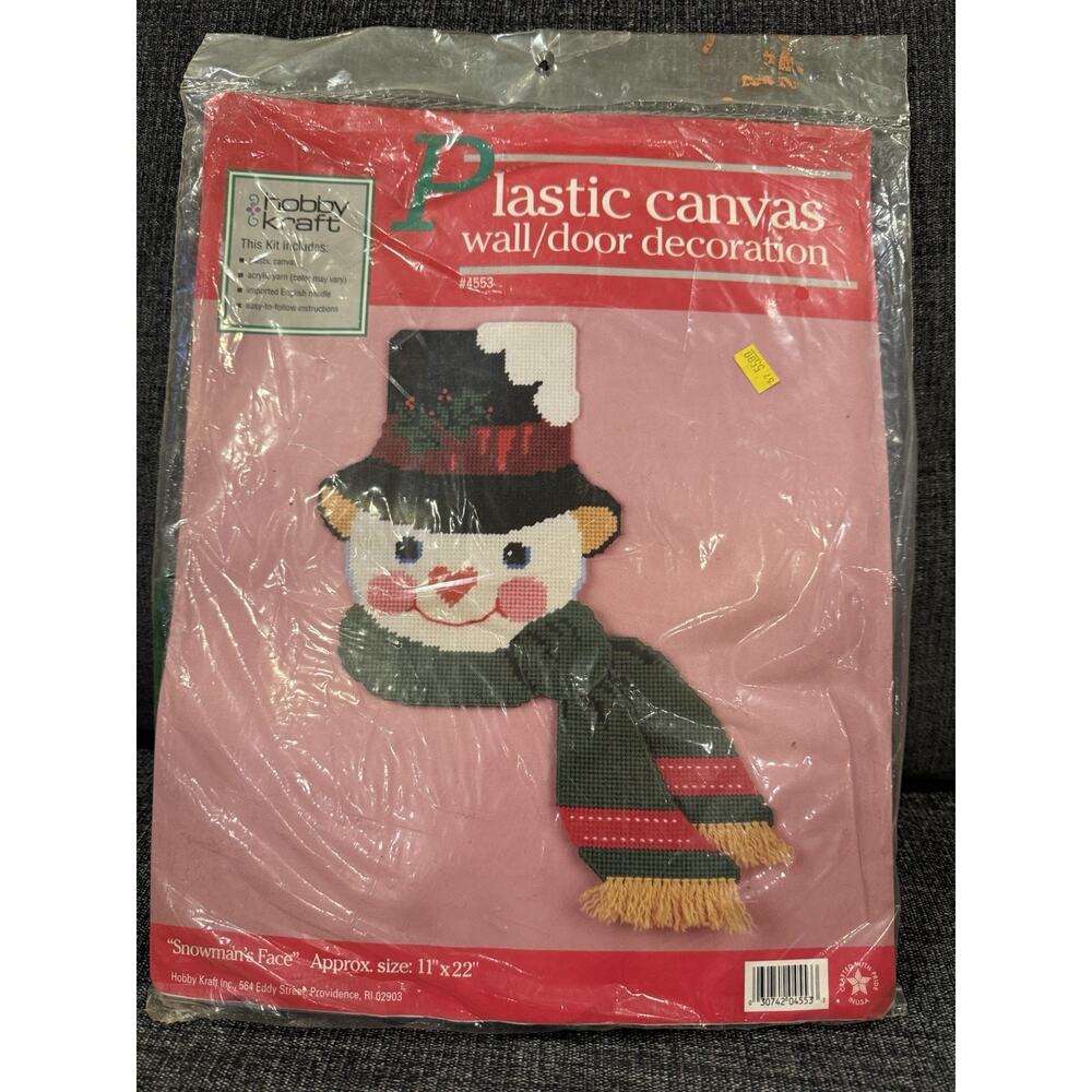 Vintage Hobby Kraft Plastic Canvas Wall Door Decoration Snowman face Christmas